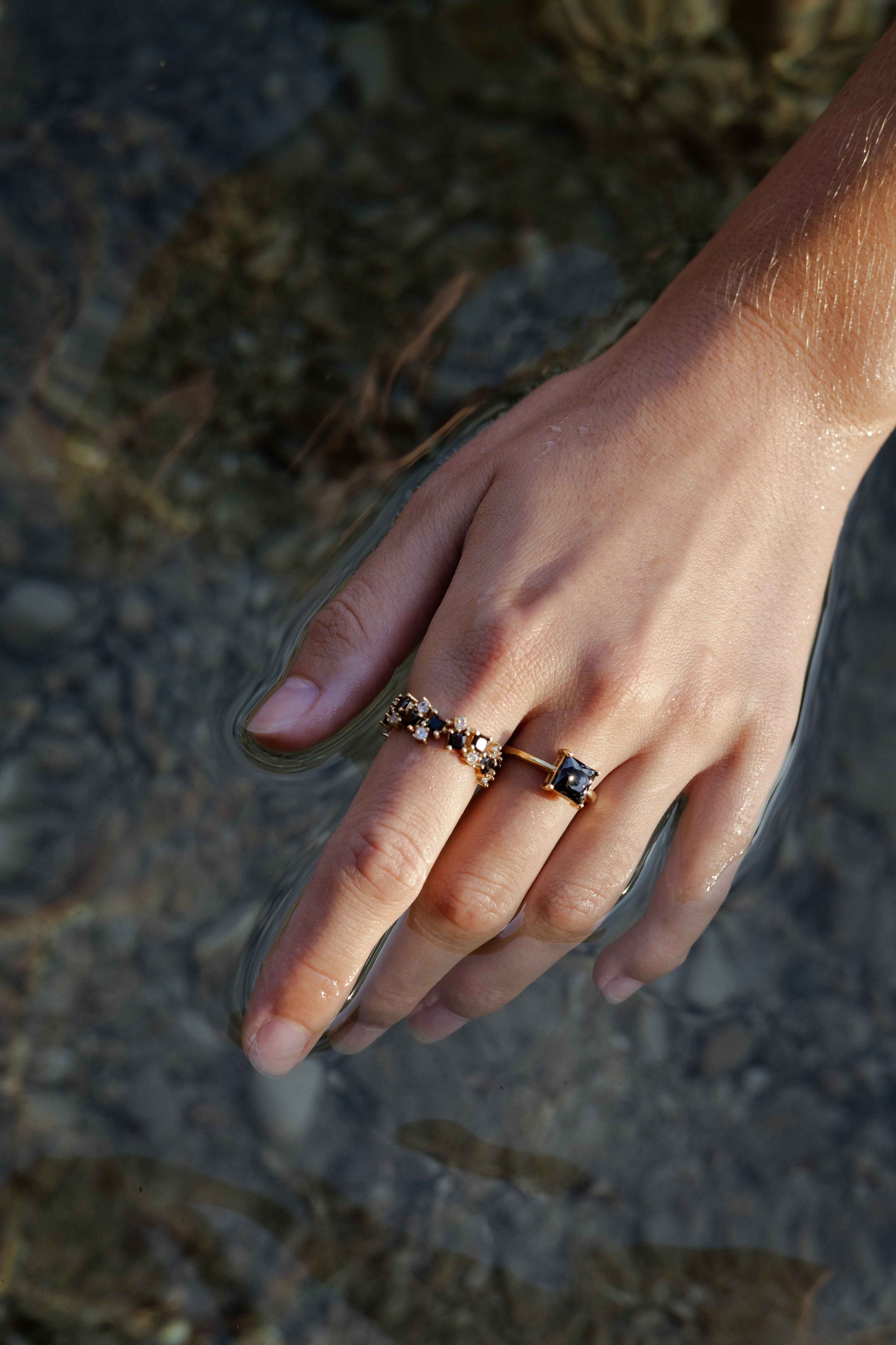 Anillo Es Vedrà negro