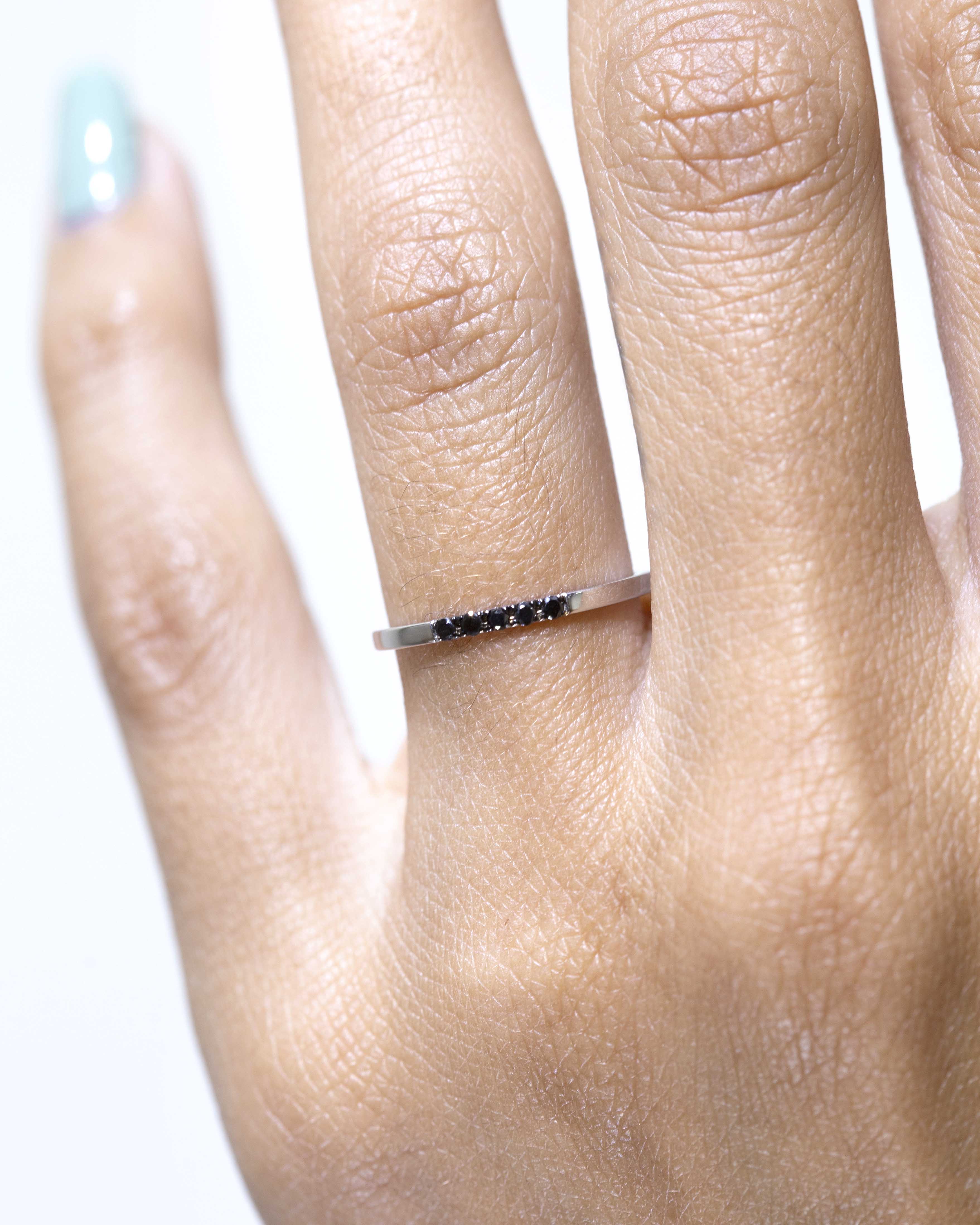 Anillo Es Figueral negro