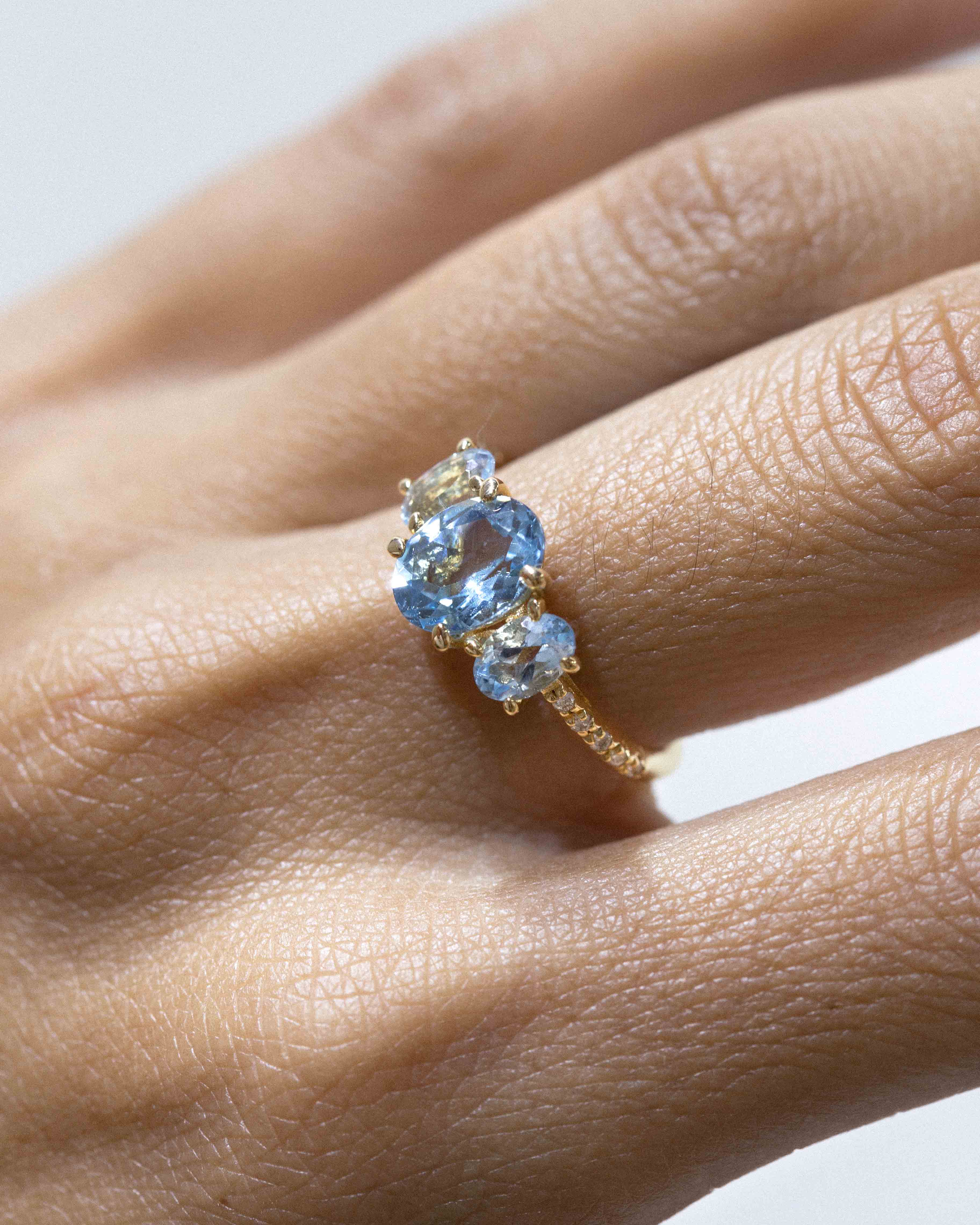 Anillo Ses Salines blue topaz